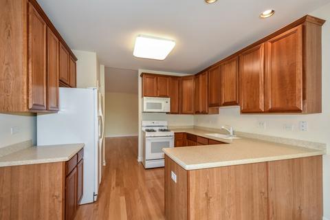 2660 Summit Dr #209, Glenview, IL 60025 photo 3
