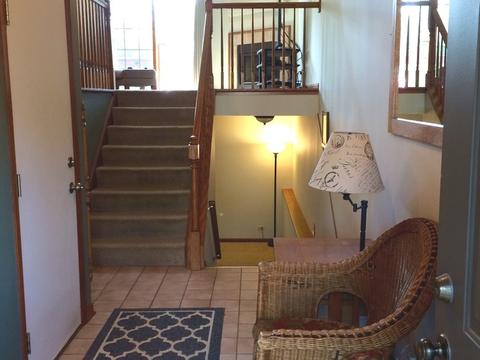 954 Ascot Dr, Elgin, IL 60123 photo 4