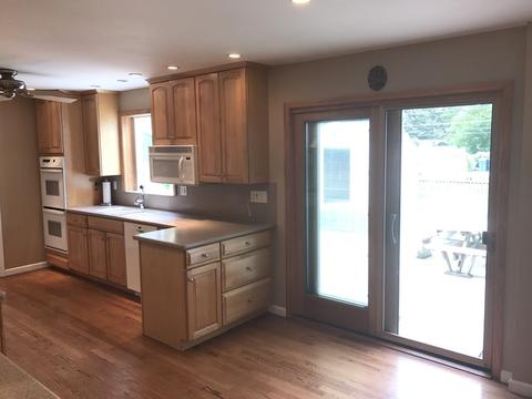 1402 E Cedar Ln, Mount Prospect, IL 60056 photo 8