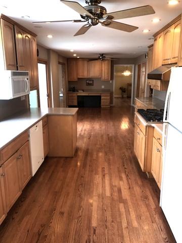 1402 E Cedar Ln, Mount Prospect, IL 60056 photo 4