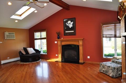 1402 E Cedar Ln, Mount Prospect, IL 60056 photo 12