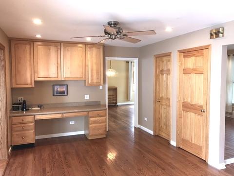 1402 E Cedar Ln, Mount Prospect, IL 60056 photo 7