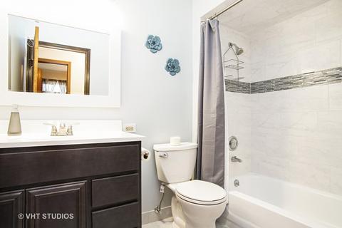 1370 Meyer Rd, Hoffman Estates, IL 60169 photo 14