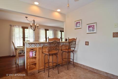 1370 Meyer Rd, Hoffman Estates, IL 60169 photo 9