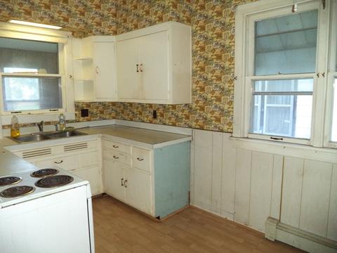 310 E Hickory St, Chatsworth, IL 60921 photo 3