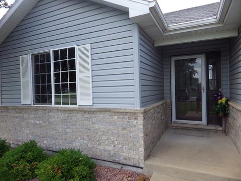 732 Blackhawk Dr, Braidwood, IL 60408 photo 2
