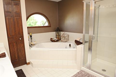 1364 Farmgate Rd, Bartlett, IL 60103 photo 40
