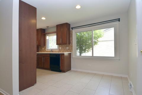 1758 E Carib Ln, Mount Prospect, IL 60056 photo 13