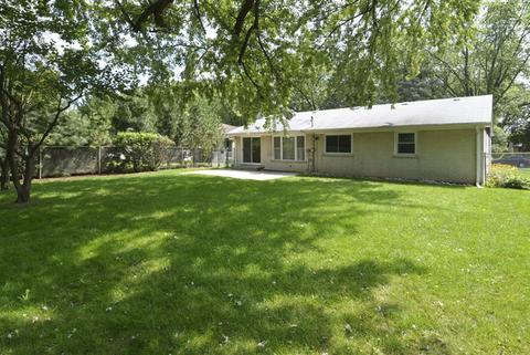 1758 E Carib Ln, Mount Prospect, IL 60056 photo 2