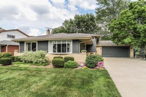 5 N323 Neva Ter, Itasca, IL 60143 photo 1