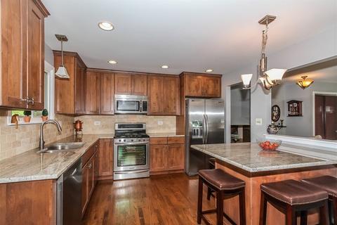 5 N323 Neva Ter, Itasca, IL 60143 photo 3