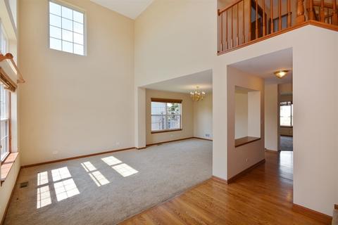 3146 Whitney Rd, Aurora, IL 60502 photo 2