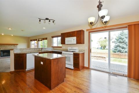 3146 Whitney Rd, Aurora, IL 60502 photo 3