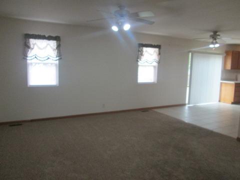 3632 Emerald Ave, Steger, IL 60475 photo 9