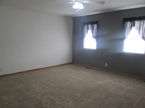 3632 Emerald Ave, Steger, IL 60475 photo 14