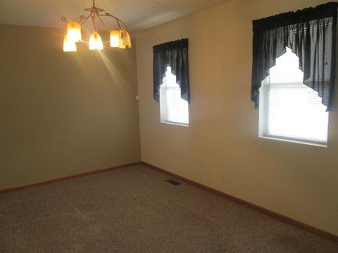 3632 Emerald Ave, Steger, IL 60475 photo 6