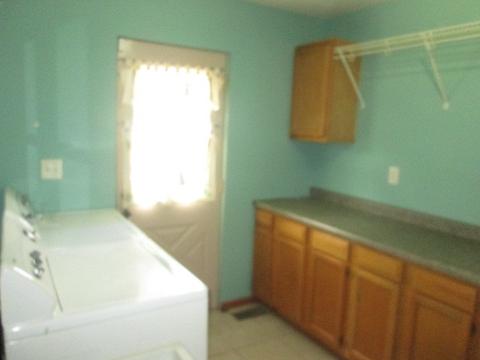 3632 Emerald Ave, Steger, IL 60475 photo 21