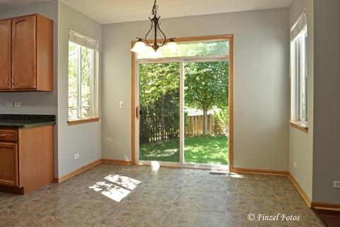 1815 Beachview Rd, Pingree Grove, IL 60140 photo 13