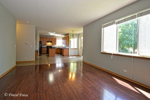 1815 Beachview Rd, Pingree Grove, IL 60140 photo 10