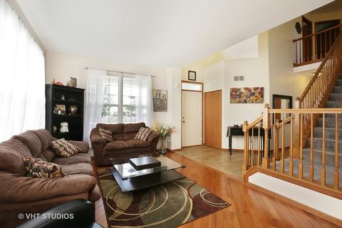 1282 Sycamore St, Elgin, IL 60123 photo 2