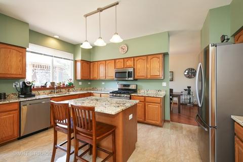 1282 Sycamore St, Elgin, IL 60123 photo 4
