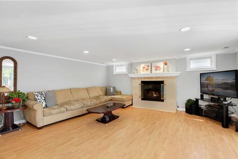730 Marcella Rd, Des Plaines, IL 60016 photo 22
