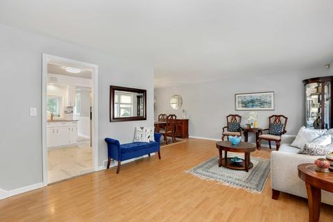 730 Marcella Rd, Des Plaines, IL 60016 photo 5