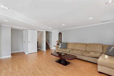 730 Marcella Rd, Des Plaines, IL 60016 photo 23