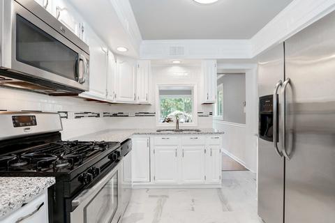 730 Marcella Rd, Des Plaines, IL 60016 photo 8