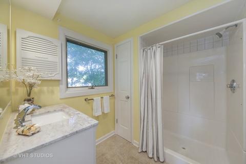 1753 Clyde Dr, Naperville, IL 60565 photo 15