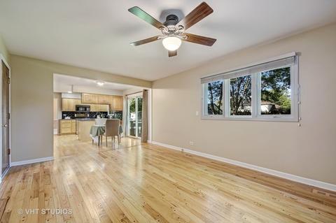 1753 Clyde Dr, Naperville, IL 60565 photo 6
