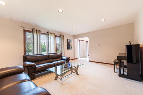 5185 Thornbark Dr, Hoffman Estates, IL 60010 photo 4