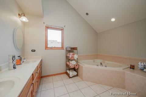 24464 Tufton St, Plainfield, IL 60585 photo 10