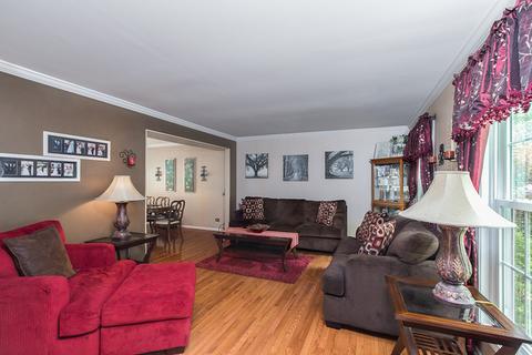 35 Georgetown Dr, Cary, IL 60013 photo 6