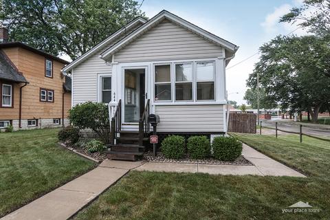 644 Gates St, Aurora, IL 60505 photo 2