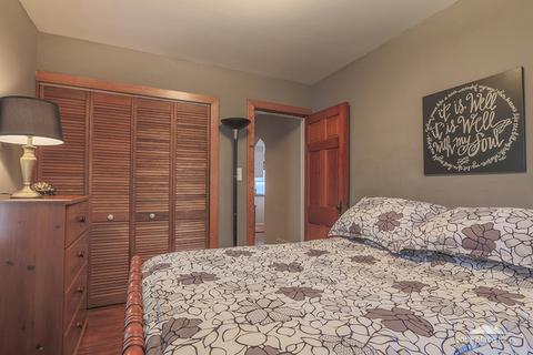 644 Gates St, Aurora, IL 60505 photo 16