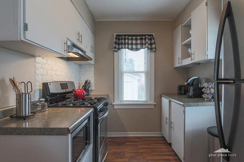 644 Gates St, Aurora, IL 60505 photo 11