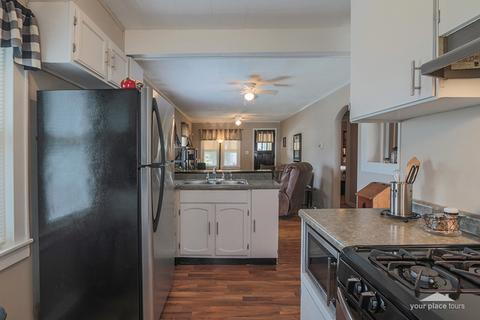 644 Gates St, Aurora, IL 60505 photo 12