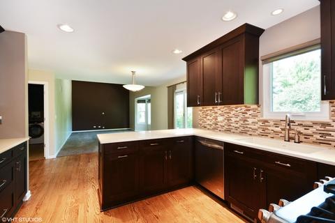 2638 Crestview Dr, Aurora, IL 60502 photo 5