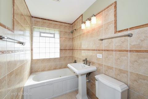 1039 Richard Ave, Berkeley, IL 60163 photo 5