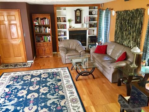 137 E Brookfield Ave, Mount Prospect, IL 60056 photo 3