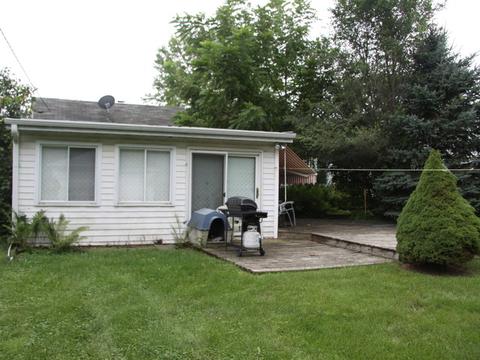 137 E Brookfield Ave, Mount Prospect, IL 60056 photo 16