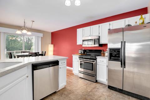 359 Persimmon Ct, Bartlett, IL 60103 photo 9