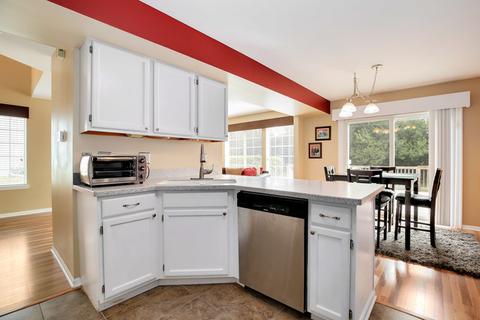 359 Persimmon Ct, Bartlett, IL 60103 photo 8