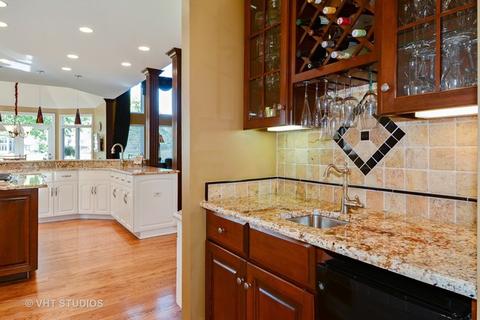 1126 Chadwick Ct, Aurora, IL 60502 photo 8