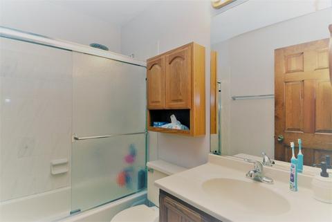 315 Bryan Dr, Cary, IL 60013 photo 23