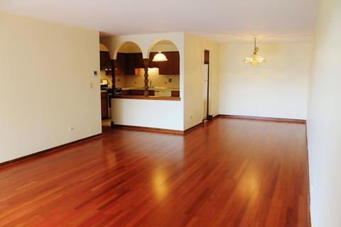 1436 E Thacker St #504, Des Plaines, IL 60016 photo 5