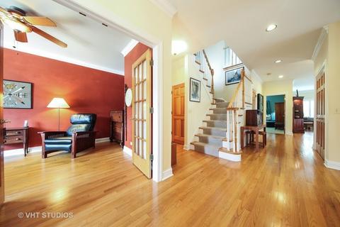 811 Pinegrove Ct, Wheaton, IL 60187 photo 2