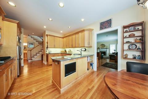 811 Pinegrove Ct, Wheaton, IL 60187 photo 4