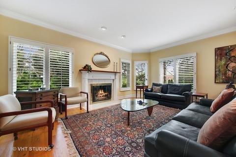811 Pinegrove Ct, Wheaton, IL 60187 photo 9